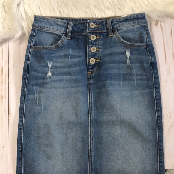 KanCan skirt size XS. (24 waist) - Picture 7 of 12